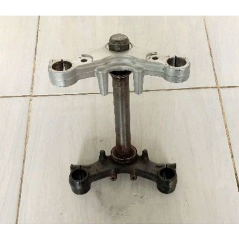 Segitiga Set Atas Bawah Suzuki Satria Fu 150 Original