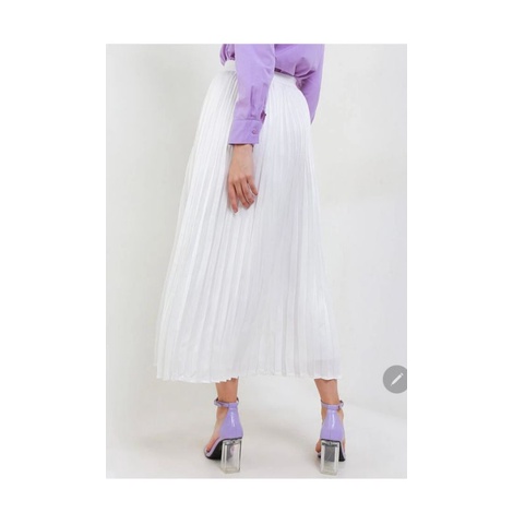 BenangJarumSatinPleatsSkirt