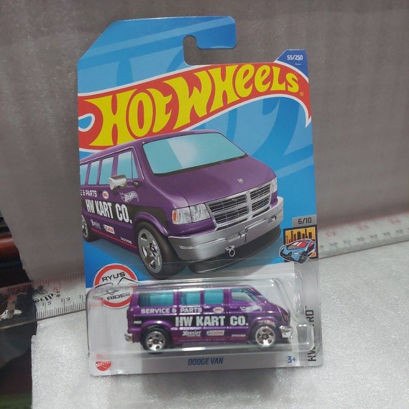 hot wheels dooge van