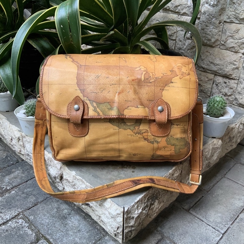 ALVIERO MARTINI 1A CLASSE VINTAGE GEO MAP TILASE PETA SLING MESSENGER BAG