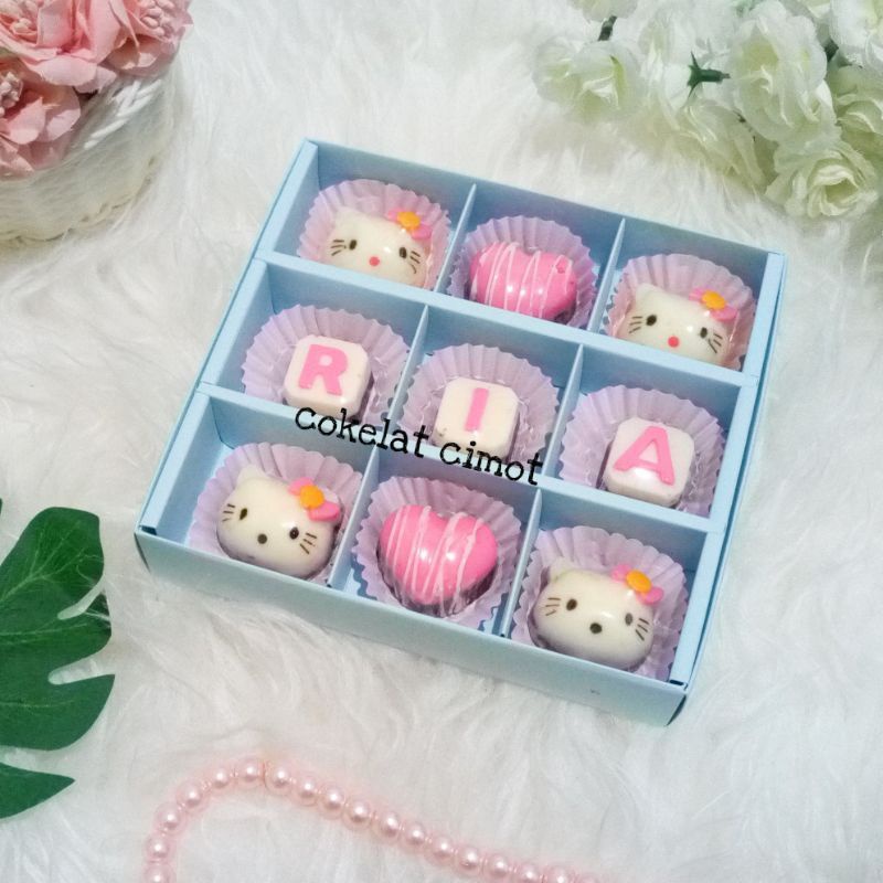 

cokelat custom nama/tulisan isi 9pcs, cokelat box sekat sekat