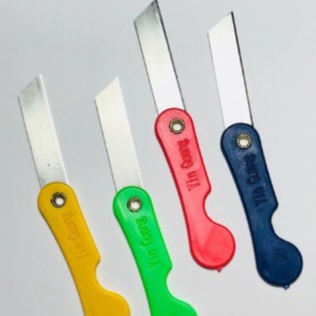 Mini Cutter Pisau Lipat Kecil Warna Warni