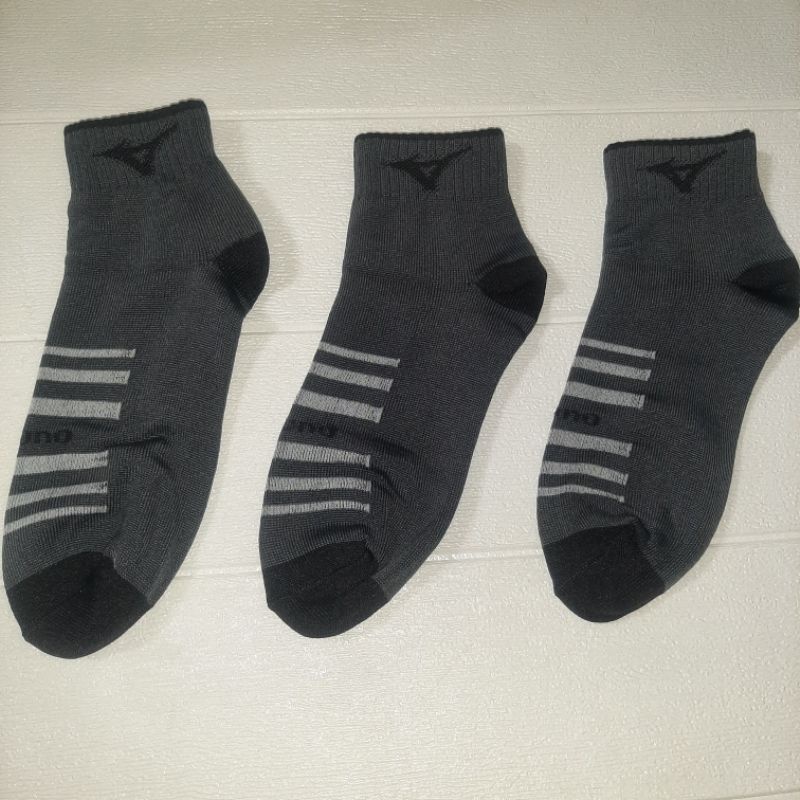 Kaos Kaki Pendek Di Atas Mata Kaki  Olahraga Mizuno sprot hitam. navy
