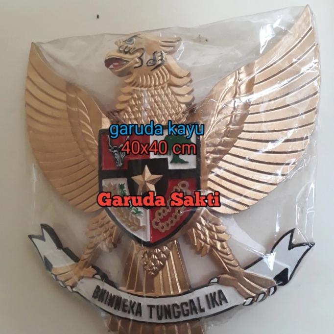 

Pancasila kayu 40 cm