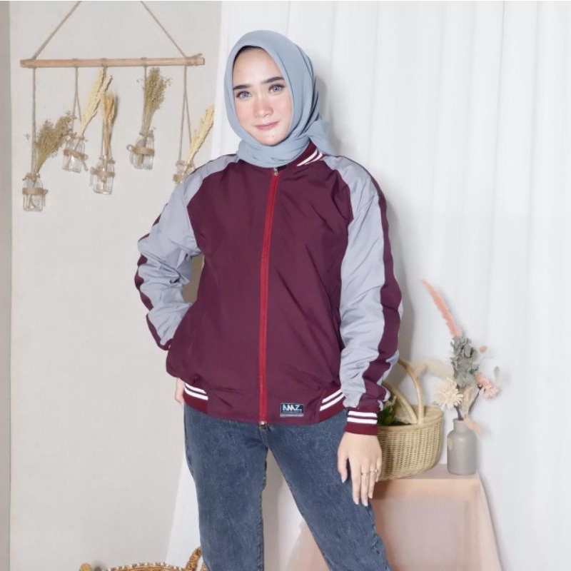 ORIGINAL AMZ Jaket Boomber Wanita Bahan Parasut Jacket Baseball Varsity Premium Outerwear Remaja Wanita Korean Style Premium WaterProof Anti Air dan Angin Warna Polos Tosca Pink Maroon Orange Model Terbaru Kekinian Terlaris Bisa Bolak Balik Berkualitas