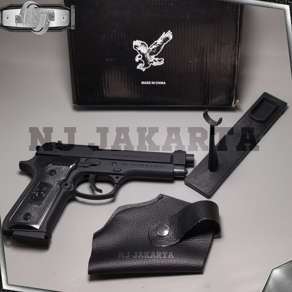 KOREK API PISTOL PLUS SARUNG KULIT SKALA 1:1 MIRIP DENGAN ASLI BISA DI KOKANG API GAS LASER BLUE