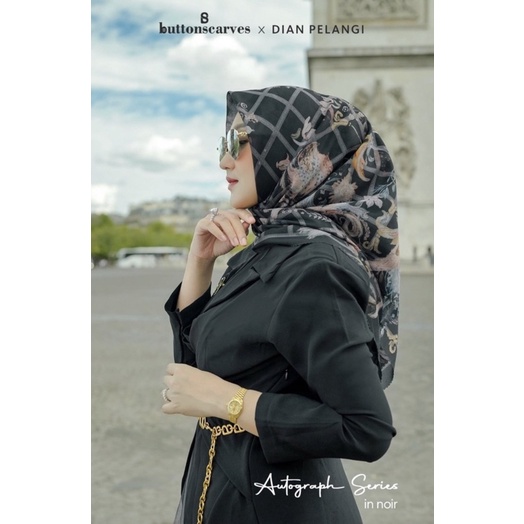 Buttonscarves x Dian Pelangi Autograph Series
