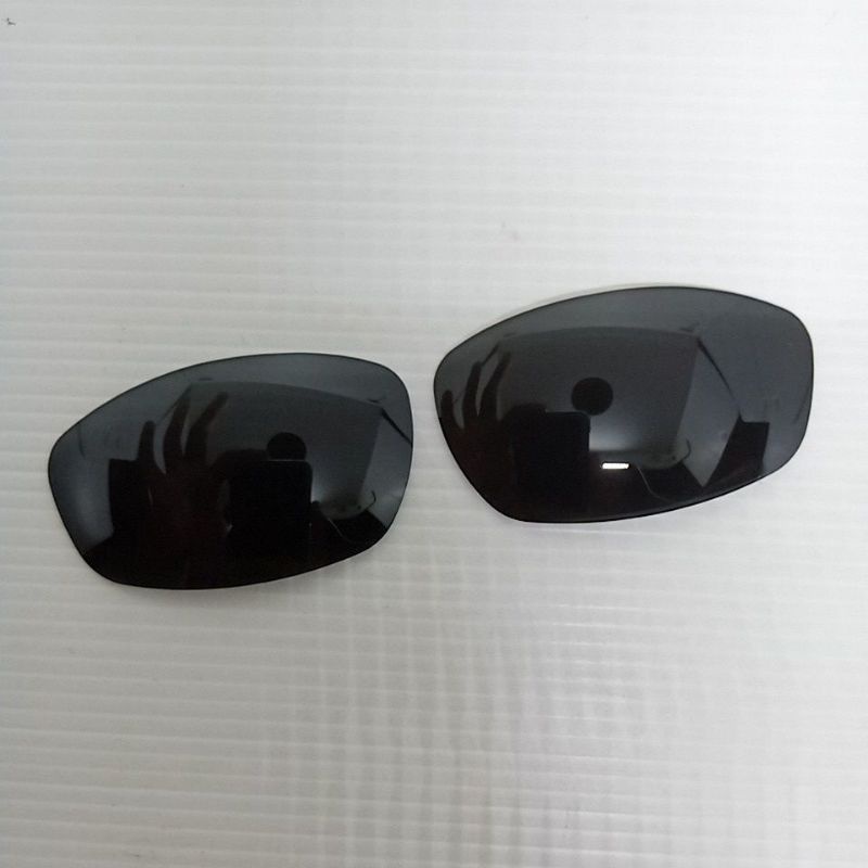 Oakley blender stealth black polarized lens