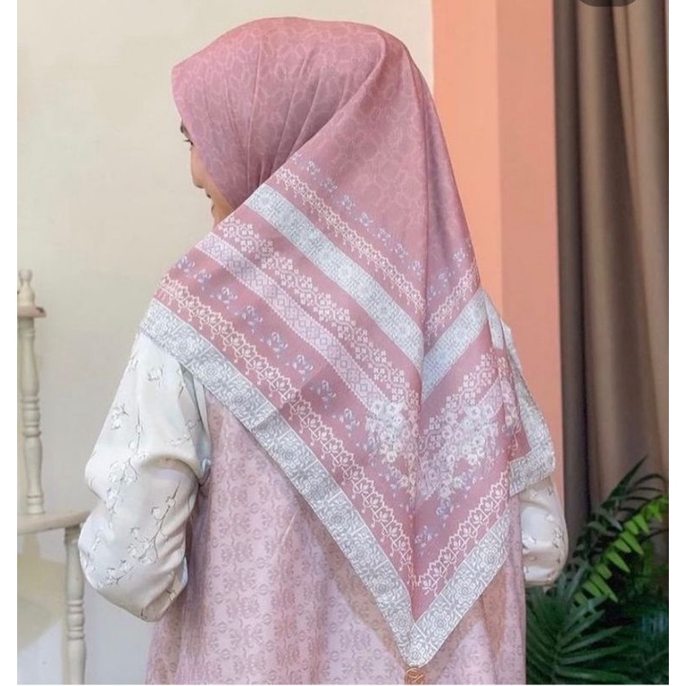 New vladi scarf by riamiranda