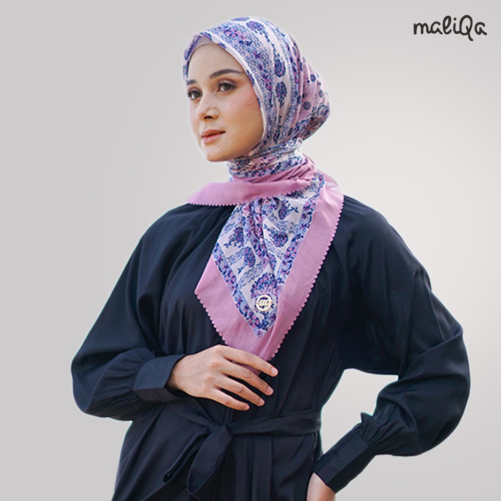 MALIQA HIJAB SEGI EMPAT PRINTING - MOTIF AZKIA PINK