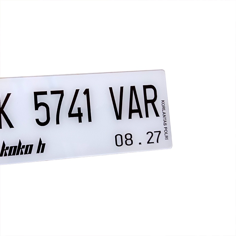 PLAT MOTOR AKRILIK CUSTOM PUTIH HITAM