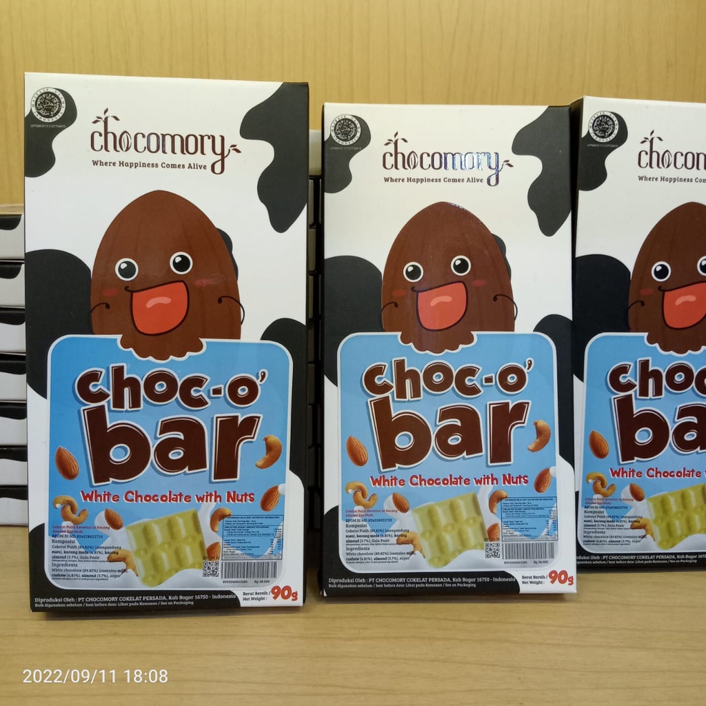 

READY CIKARANG 26 OCT 2024 - WHITE CHOCO BAR ORIGINAL WITH NUTS TIRAMISUSU CHOCOMORY OLEH OLEH BANDUNG VIRAL SALE PROMO PAKET HADIAH BOLU CAKE LEGIT PIA ROTI PIE COOKIES PASTRY LAPIS KULINER CEMILAN DESSERT CROISSANT CROFFLE BUTTER SUGAR VIENNOISERIES HIT