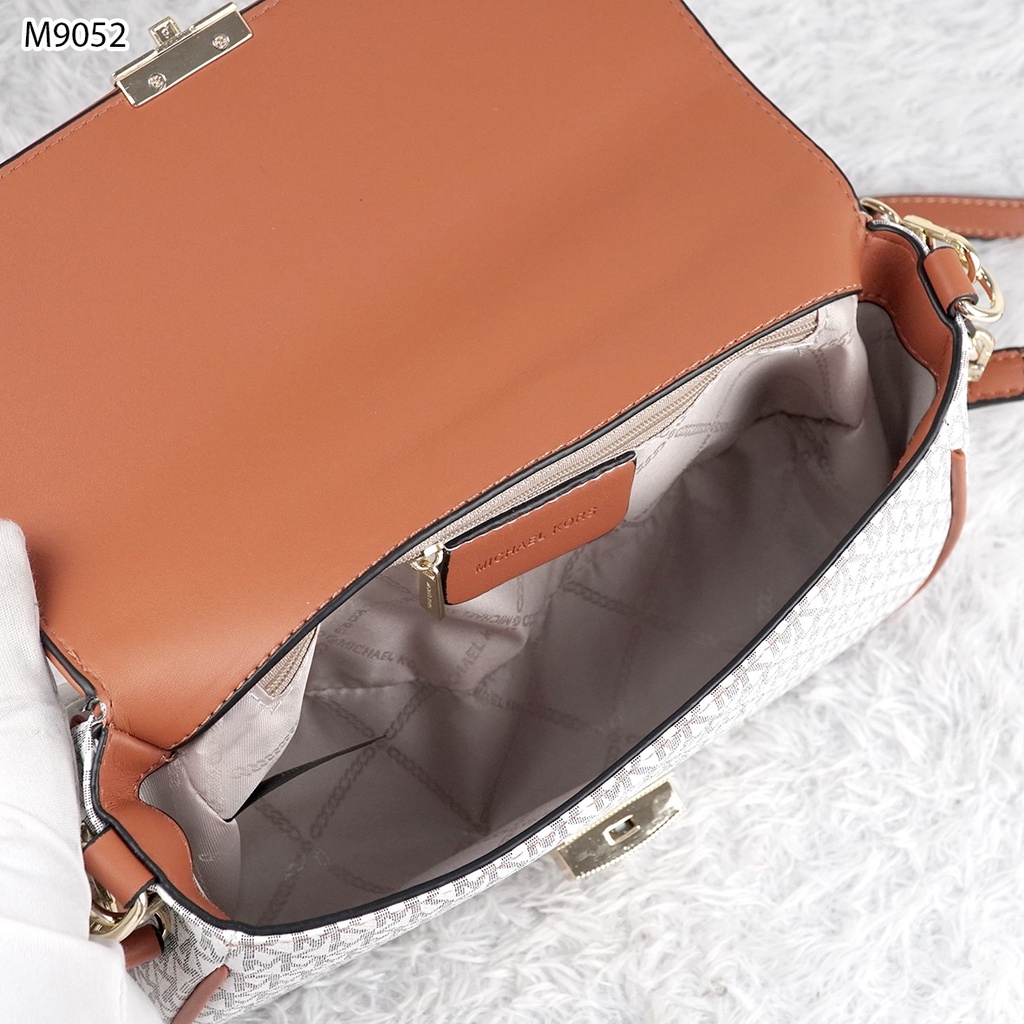 BAG Bradshaw Shoulder Bag M9052