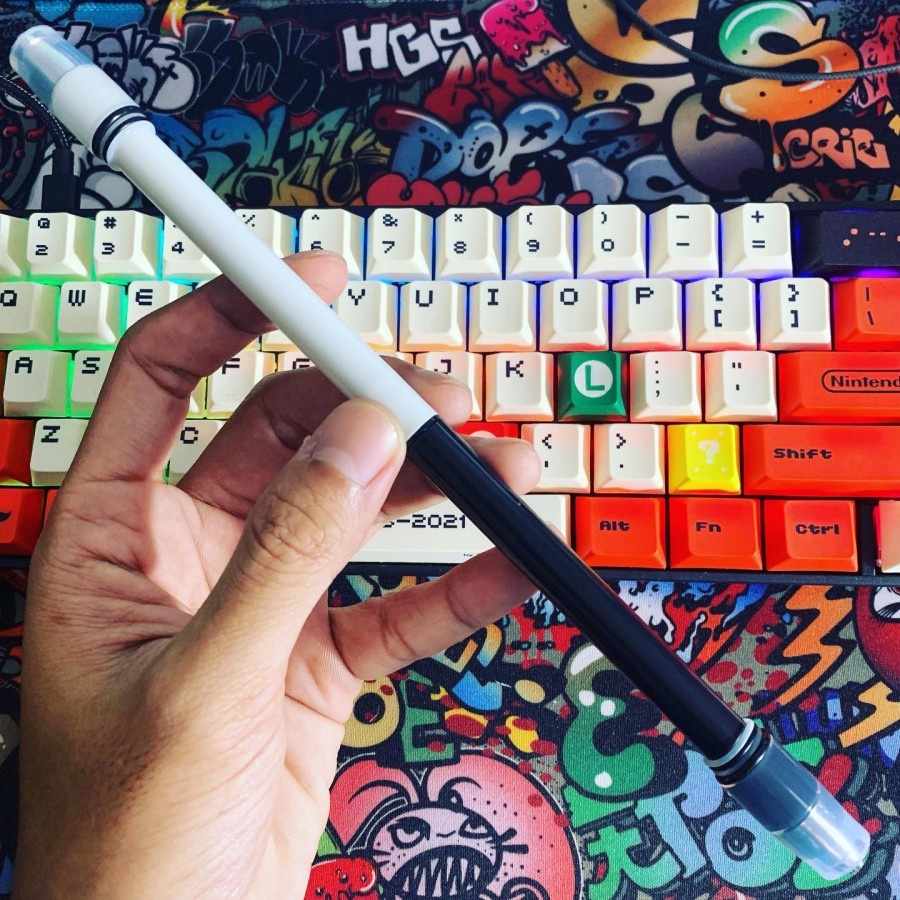 Pen Spinning Pazzle