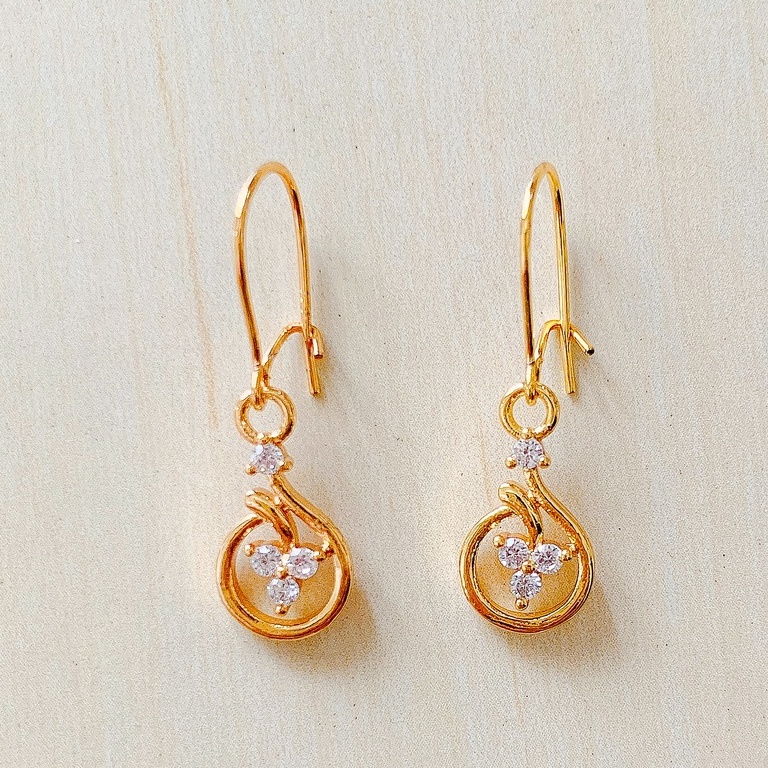 Anting Wanita Cubic Kristal Zirconia Gold Xuping