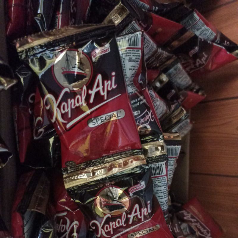 

Kopi Kapal Api 1 renceng 10 sc