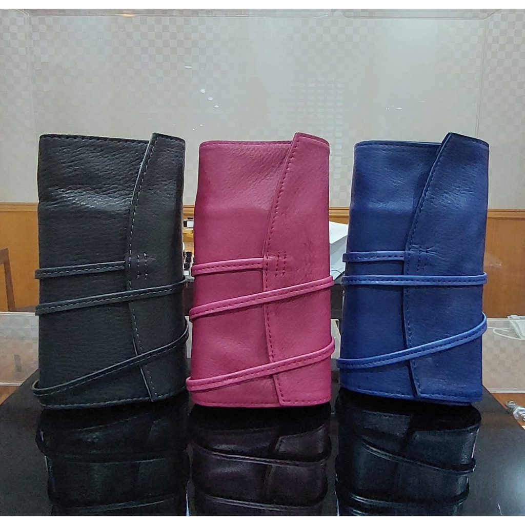 

PILOT PENSEMBLE ROLL CASE / TEMPAT PEN PSRF5-01-B-EX