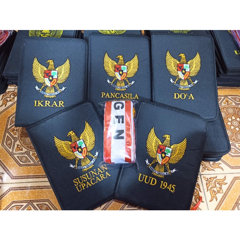 

H7Y MAP UPACARA SABLON SATU SET + SATU SET SELENDANG / MAP UPACARA SEKOLAH KANTOR PETUGAS UPACARA