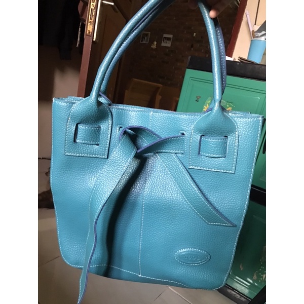 PRELOVED TOTEBAG KULIT HIJAU TOSCA