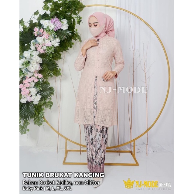 Set kebaya kancing depan