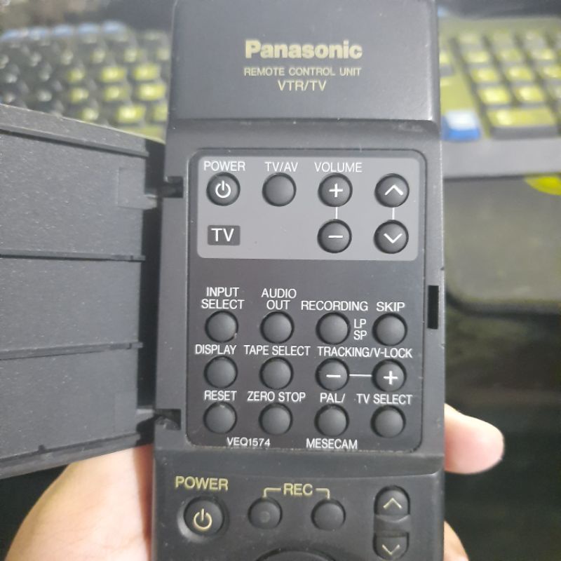 REMOTE REMOT PANASONIK VTR TV VEQ1574 ORIGINAL ASLI