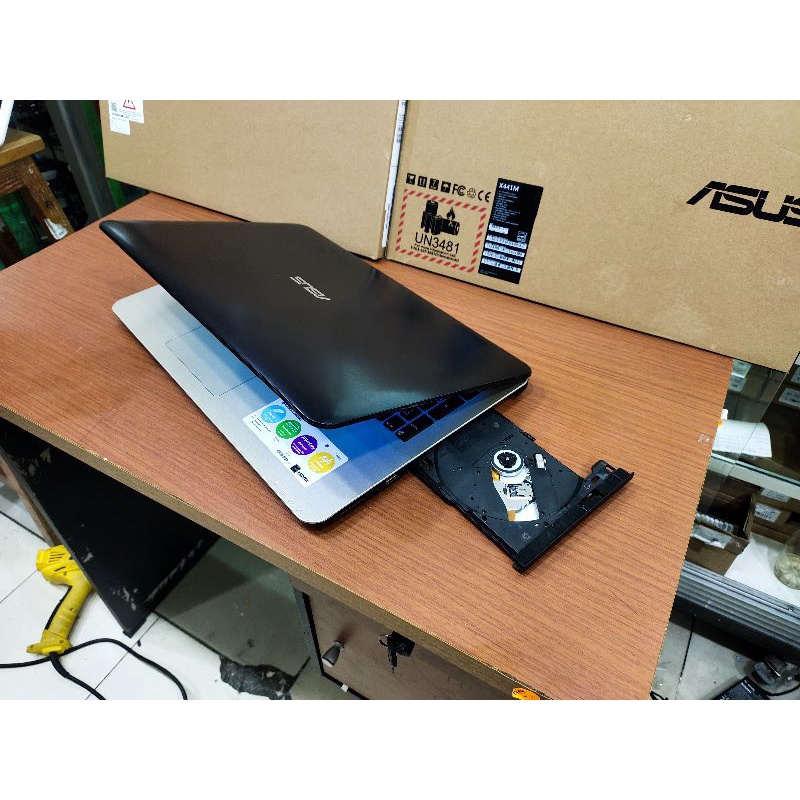 Laptop Asus X555B AMD A9 RAM 4GB HDD 500GB MULUS siap pakai cocok buat desain game edit video