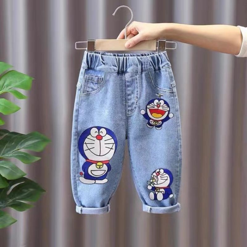 JEANS DORAEMON SISA SIZE 130