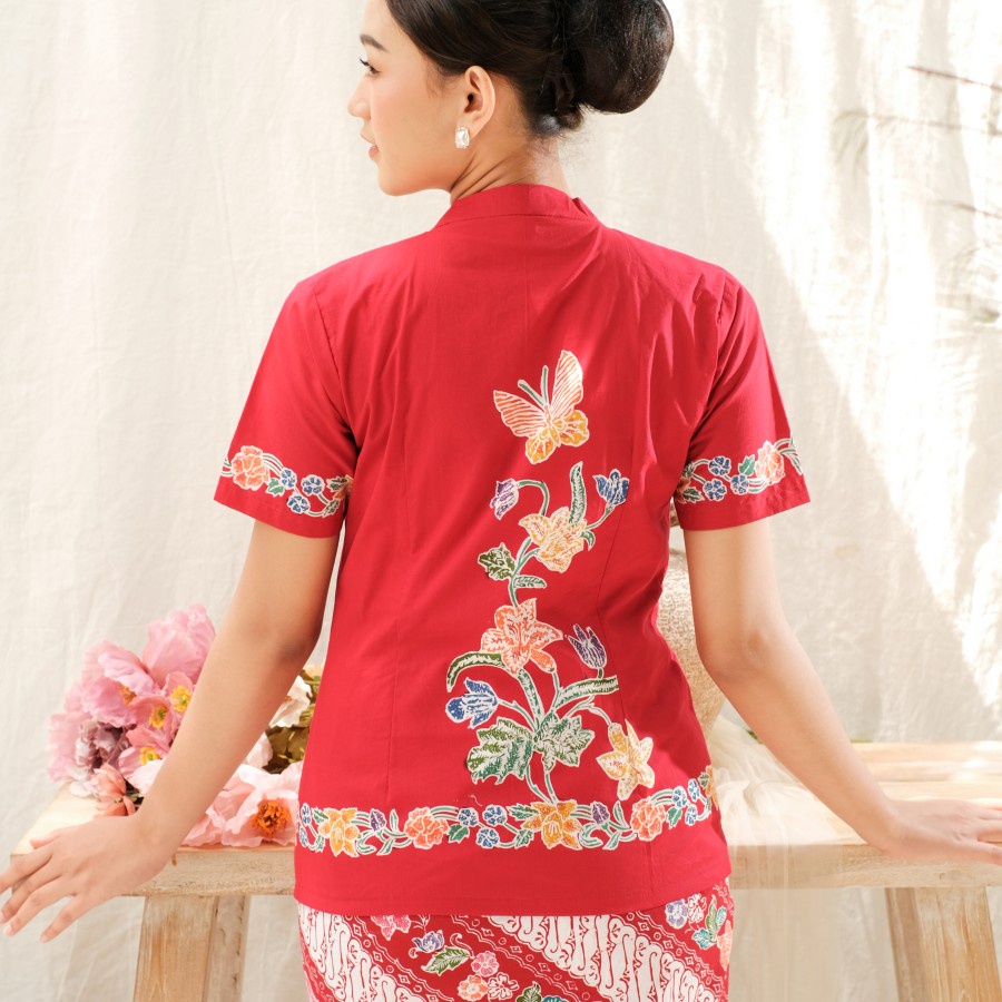 Kebaya Batik Encim Pekalongan Lengan Pendek Meradelima Katun Merah