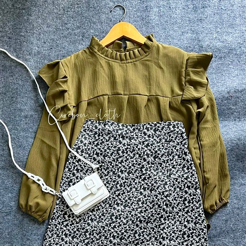 ONE SET PETTERN SKIRT FLORAL SKIRT (Cirebon Cloth)-Rok hitam blus army