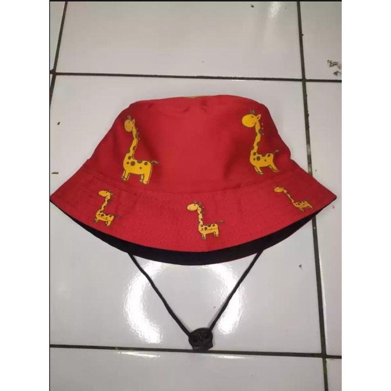 BUCKET ANAK  LAKI LAKI PEREMPUAN Gambar Kartun Jerapah/Topi Bucket Ada talinya