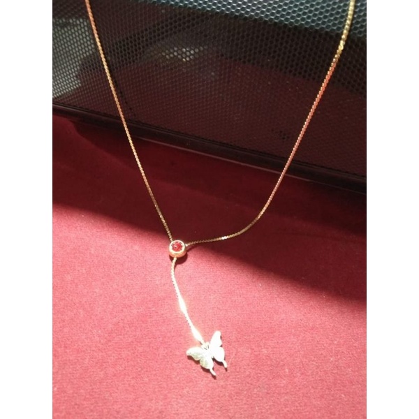 kalung titanium liontin kupu kupu untuk wanita