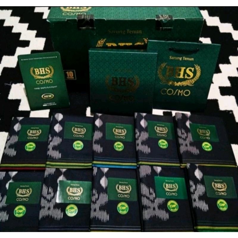 sarung BHS cosmos hitam tumbal motif kembang