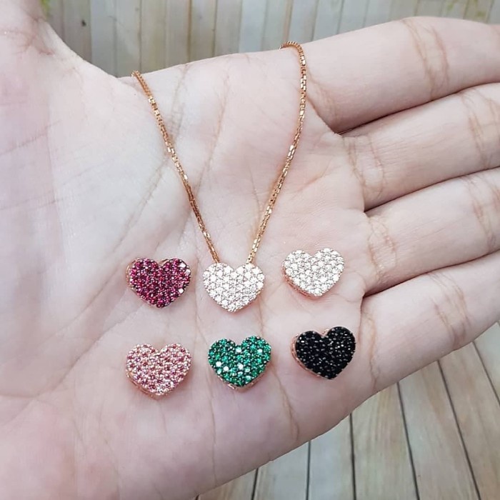 LIONTIN LOVE COLOK EMAS KADAR 75%