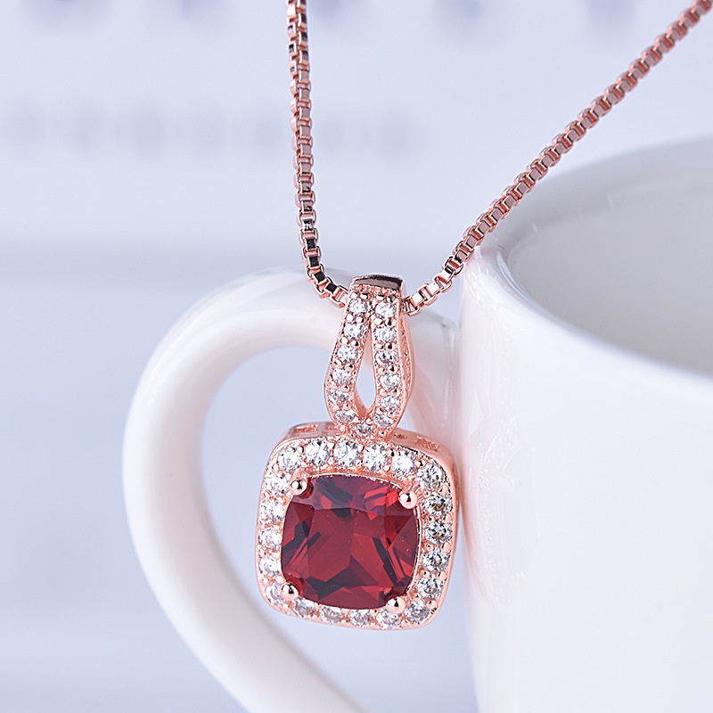 Kalung Rantai Klavikula Hias Liontin Berlian Zirkon Bentuk Persegi Emas Asli Kadar 375Lapis Rose Gold Untuk Wanita