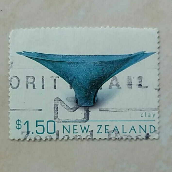 

(AD) Perangko New Zealand 2002 Artistic Crafts - Clay $1,50 Used