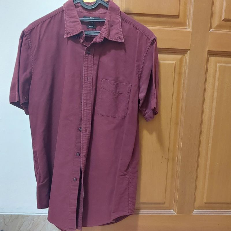 KEMEJA PRIA UNIQLO