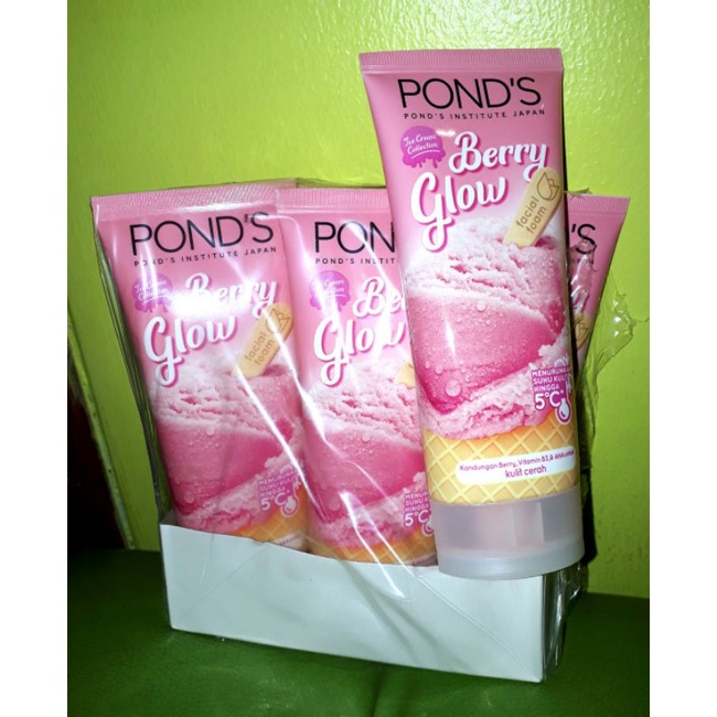 PONDS BERRY GLOW FACIAL FOAM - 90g - Ice Cream Collection