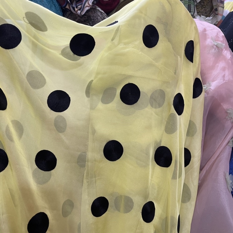 kain ceruty babydoll premium - kain ceruty babydoll - kain ceruty impor - kain garmen - kain babydol