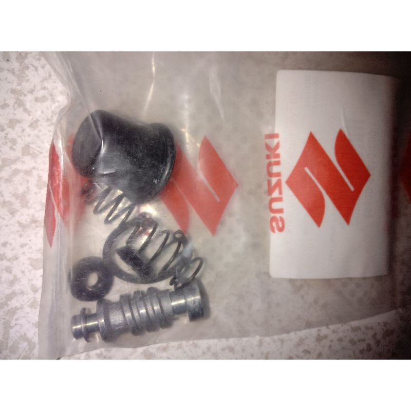 piston cup/isi master rem belakang motor suzuki
