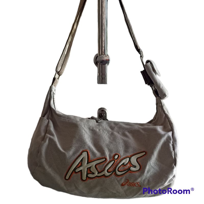 Tas sling asics preloved