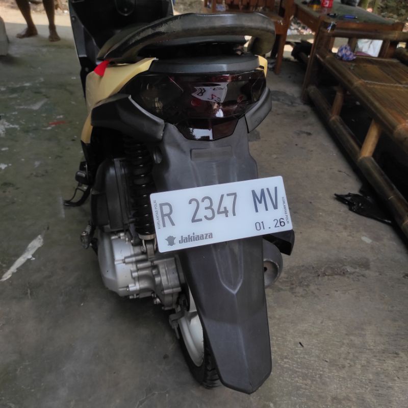 PLAT MOTOR AKRILIK CUSTOM PUTIH HITAM