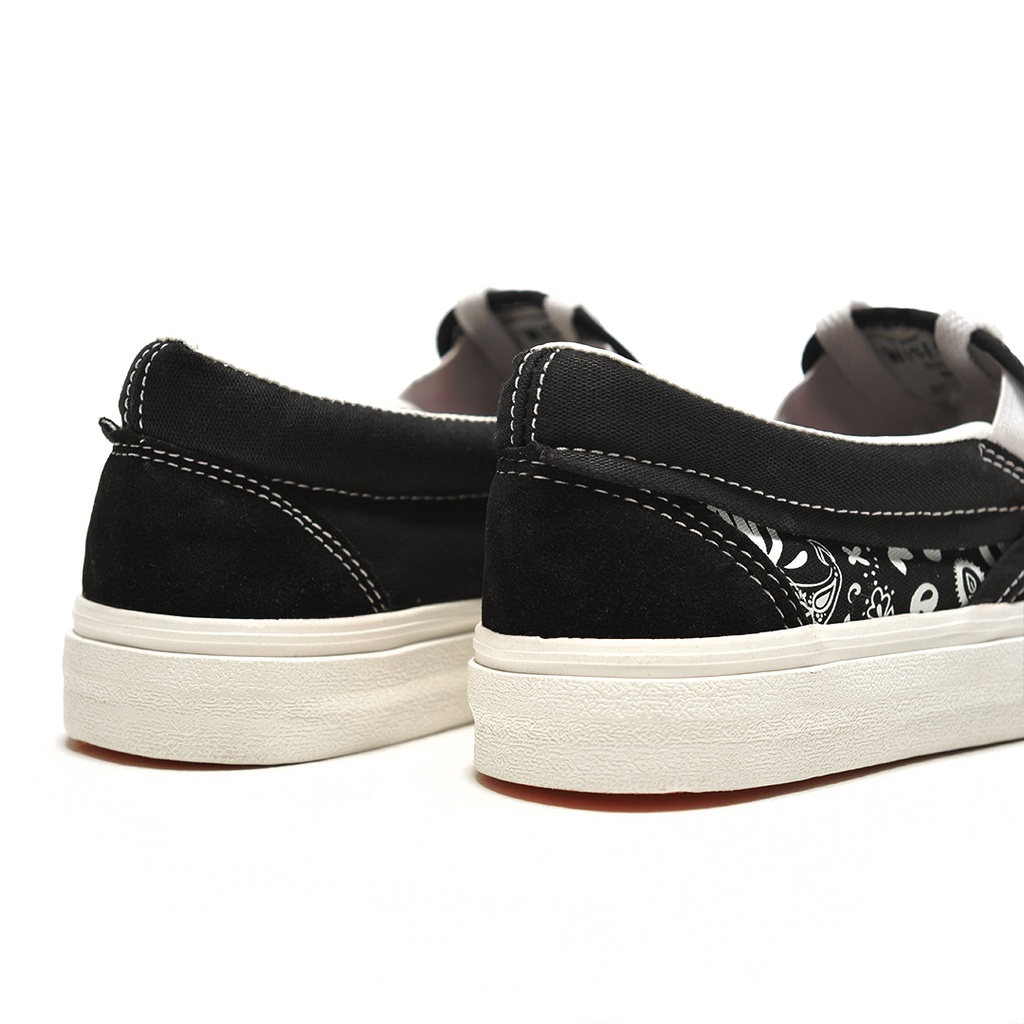 WISED | DESPREZOR | SHOES SLIP ON | CUT AND PASTE