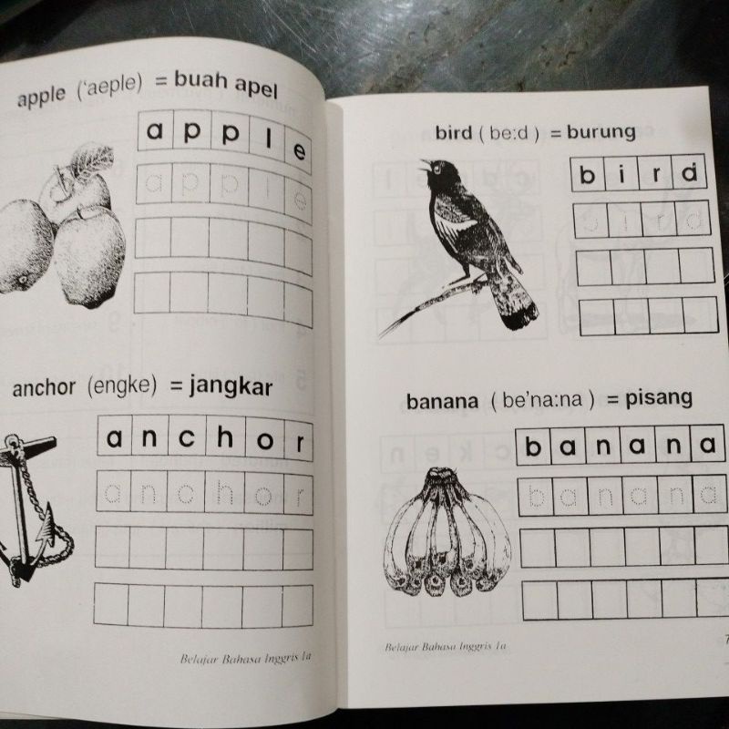 buku belajar bahasa inggris isi 2 buku 1a &amp;1b (15x24 cm)