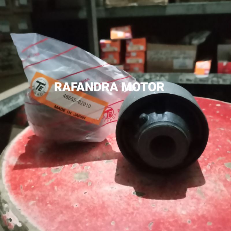 BUSHING LOWER ARM/BOS SAYAP BAWAH(BIG)AVANZA 1.3/XENIA 1.3/1.0 TE ORIGINAL