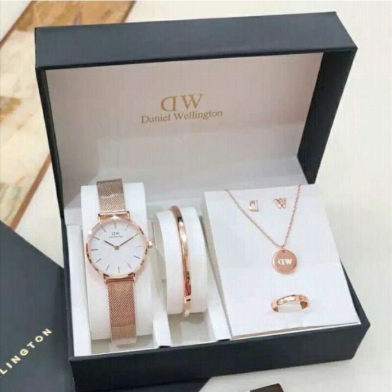 Gelang + Jam tangan Daniel Wellington
