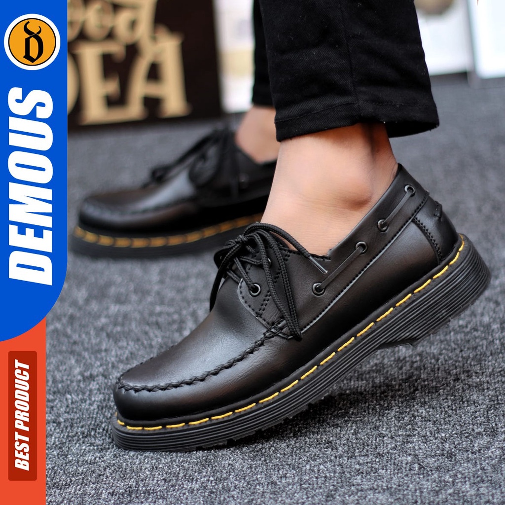 DEMOUS Gogeta - Sepatu Formal Pantofel Docmart Low Boots Kerja Pria Kulit PU