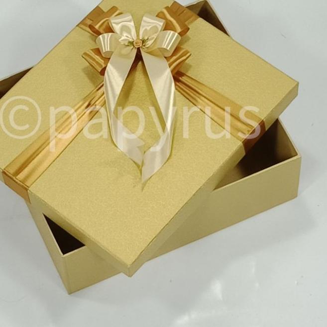 

PAPYRUS 25x30 Tinggi 10cm Kotak Kado Gift Box Hadiah KOTA KADO