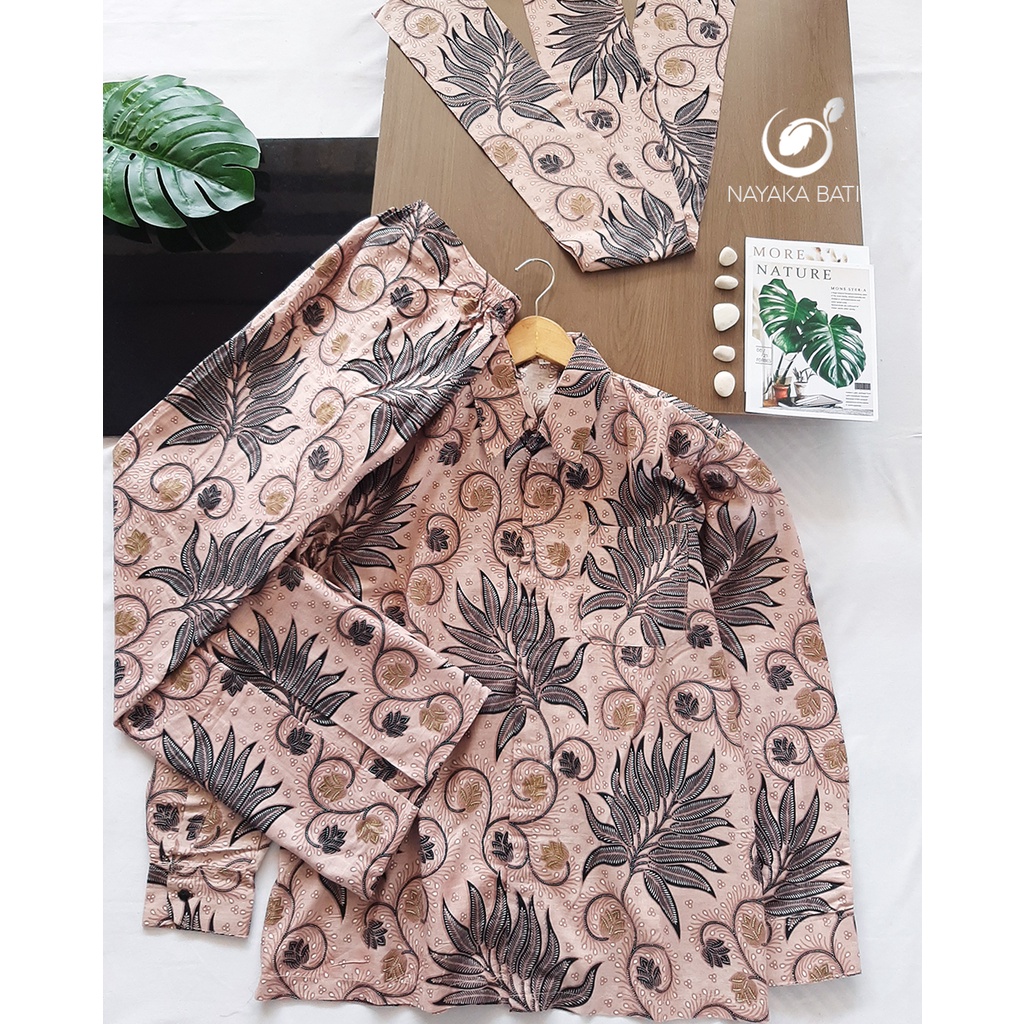 BISA COD - Baju Couple Kemeja Pria dan Rok Bawahan Batik Wanita SAVA Batik Couple Modern Rok Span Baju Couple Kodangan Bawahan Kebaya Wisuda
