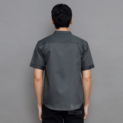 BlueButton Kemeja Koko Polos Lengan Pendek Kerah Shanghai Pria Warna Dark Grey