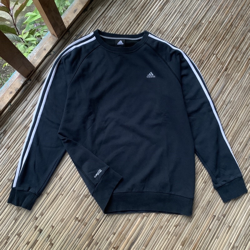 crewneck adidas essentials second